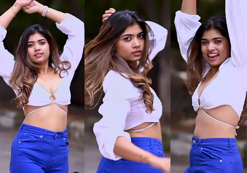 బోల్డ్ లుక్ తో ట్రెండింగ్ లోకి రీతూ చౌదరి!