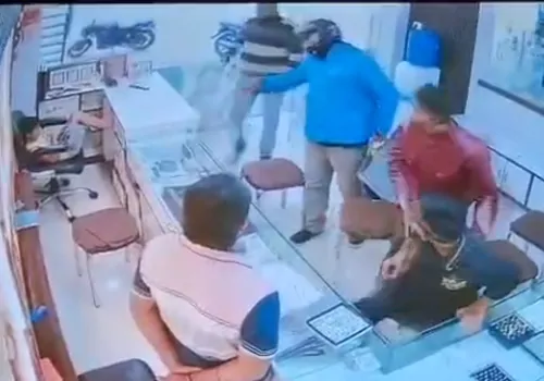 intruders attack juvellaryshop owner