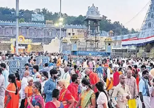 devotees rush continue in tirumala