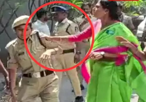 sharmila and vijayamma rude behaviour on police