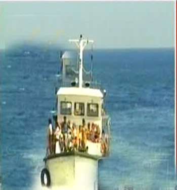 ship got stuck in the middle of the sea