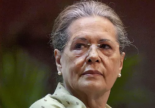 delhi court notice to sonia gandht
