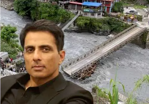 నేపాల్ కు భారత్ అందిస్తున్న సాయంపై సోనూసూద్ ఏమన్నారంటే?