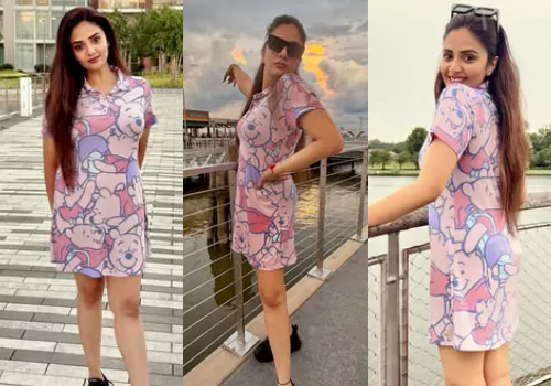 sreemukhi latest photos