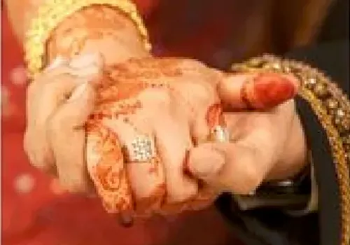 Tragedy in Telangana Jagityal....Groom hanged himself wearing only yellow clothes