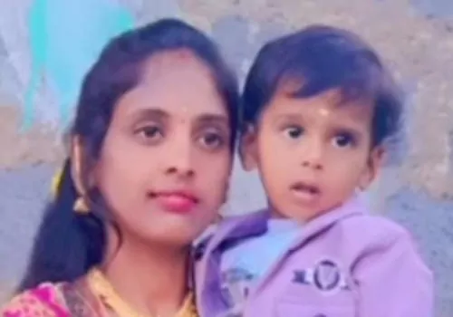 కుటుంబ కలహాలు..   కొడుకుతో సహా తల్లి ఆత్మహత్య