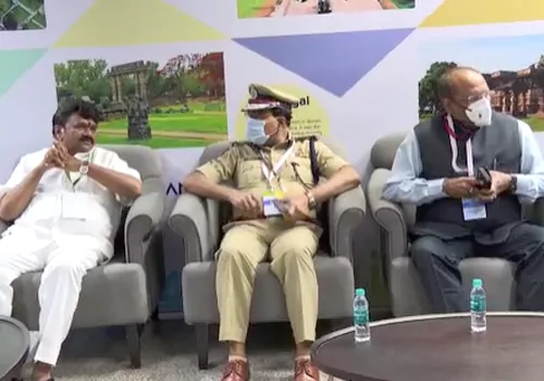 why kcr didn't receive modi