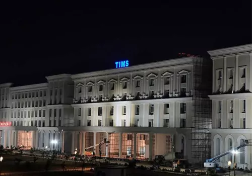 టిమ్స్ కు 450 మంది వైద్య సిబ్బంది కేటాయింపు