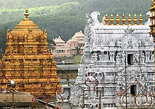 devotees waiting in 20 compartments