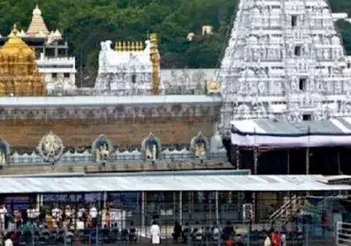 devotees rush in tirumala