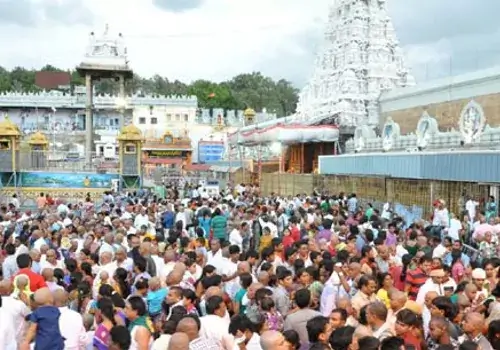 devotees rush continue in tirumala