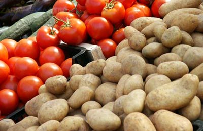 Tomato potato and dal prices