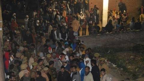 story dozen of children taken hostage by criminal in uttar pradesh