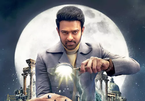 మెగా హీరోతో 'రాధేశ్యామ్' డైరెక్టర్ మూవీ!