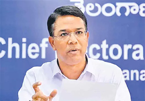 Polling is peaceful says vikasraj