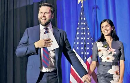 cbn extend invitation to jdwans and usha couple to ap