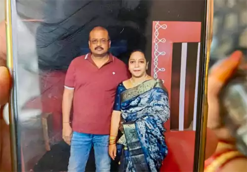 women died due to tree  fall