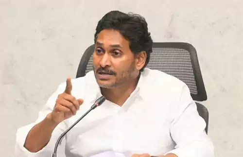jagan unaware of his own mistakes