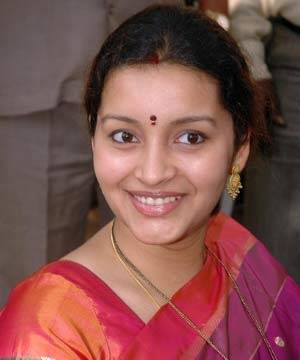 actress renu desai pawan kalyan twitt twitter director renu desai
