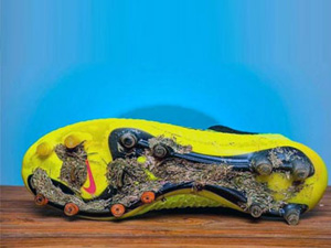 mario gotze foot ball shoe boot auction