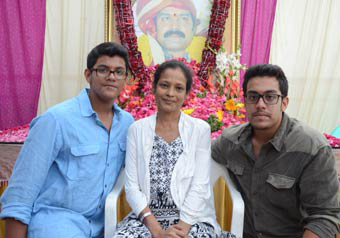 hero srihari death anniversary shanthi srihari shashank meghansh