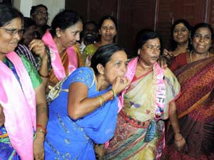 telangana udhyogula bedirimpu section