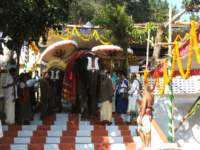 paaruvetauthsavam64_small.jpg