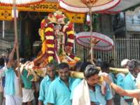 paaruvetauthsavam6_small.jpg