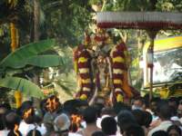 paaruvetauthsavam88_small.jpg