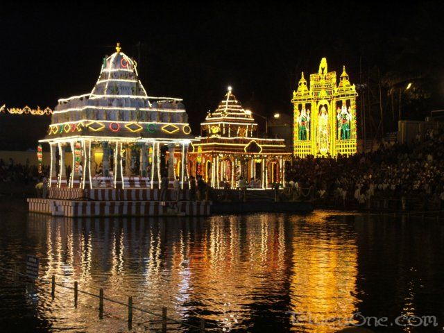 tirumalatheppothsavam14.jpg