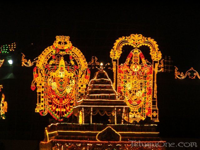 tirumalatheppothsavam28.jpg