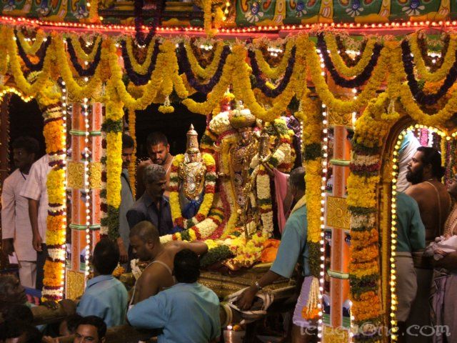 tirumalatheppothsavam39.jpg