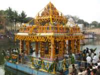 tirumalatheppothsavam45_small.jpg