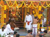 tirumalatheppothsavam74_small.jpg