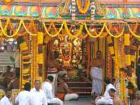 tirumalatheppothsavam76_small.jpg