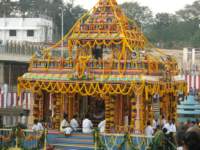 tirumalatheppothsavam84_small.jpg