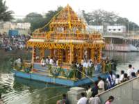 tirumalatheppothsavam85_small.jpg