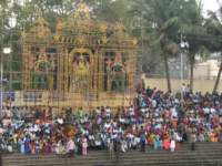 tirumalatheppothsavam90_small.jpg