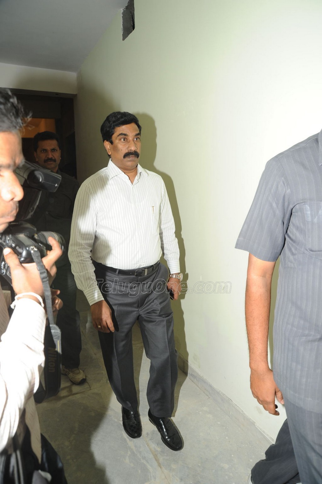 AVS Dead Body Photos, Comedian AVS dead body photos, AVS funeral photos, Comedian AVS funeral photos.