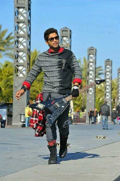 Allu Arjun Iddarammayilatho Stills, Allu Arjun Iddarammayilatho New Stills, Allu Arjun Iddarammayilatho Latest Stills, Allu Arjun Latest Stills, Allu Arjun New Stills