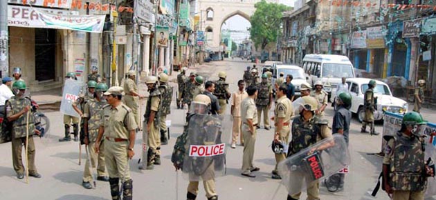 Violence erupts in Hyderabad