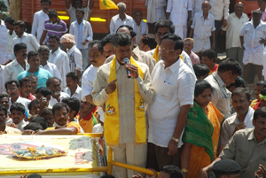 Vastunnaa Meekosam Padayatra