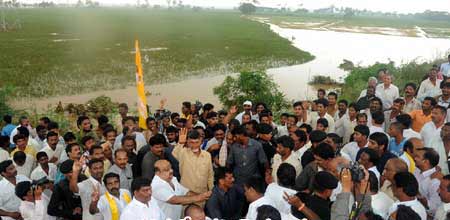 handrababu, chandrababu sonia gandhi,   chandrababu  manmohan singh, TDP Neelam Cyclone                          