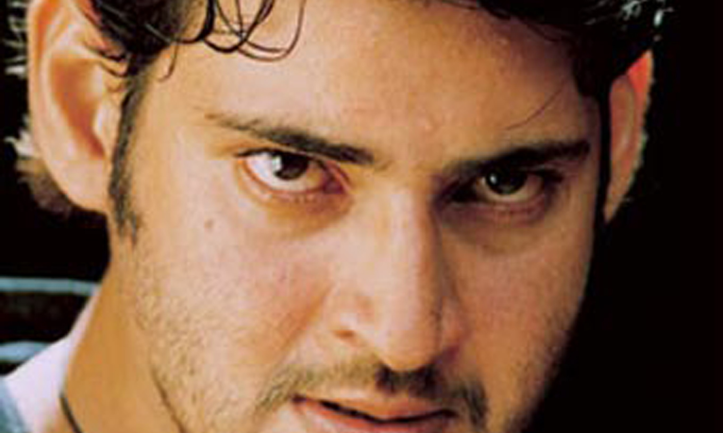 Mahesh Babu as Villain in Nenokkadide , mahesh babu as villian in 1 movie, mahesh babu as villain, mahesh babu in villain role. Mahesh babu In villain role in 1-nenokkadine film.