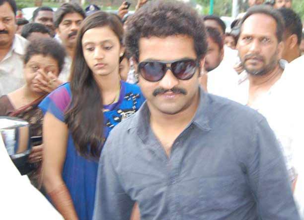 Jr NTR, Lakshmi Pranathi in Tirupathi, ntr lakshmi pranathi tirupathi, jr ntr lakshmi pranathi tirupathi, jr ntr pranathi tirupathi, ntr lakshmi pranathi marriage, ntr lakshmi pranathi wedding