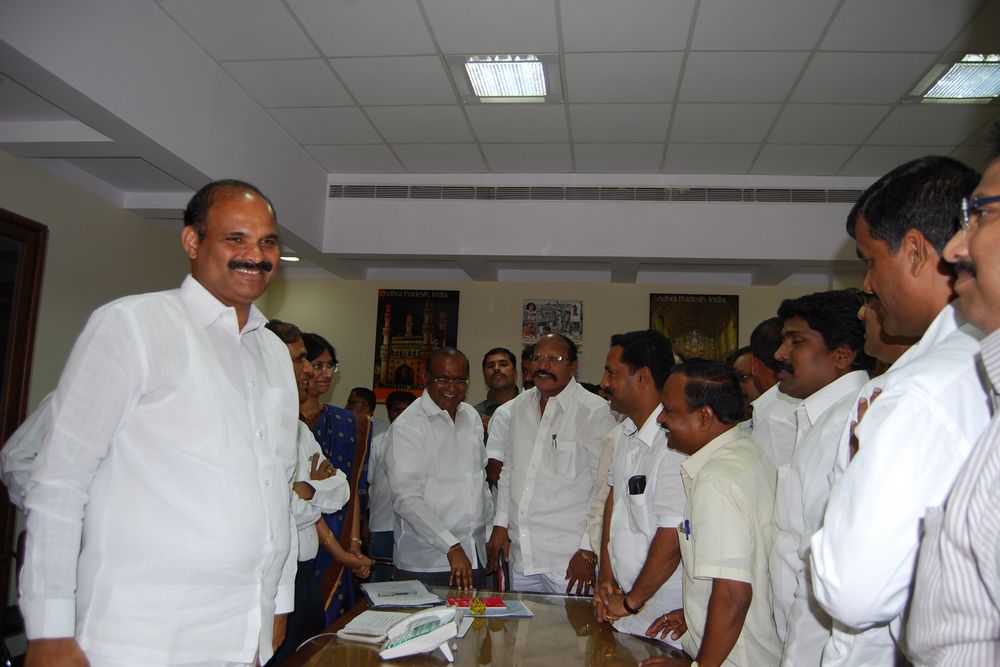 minister pardhasaradhi warrant