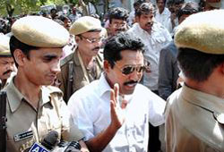 pothula suresh, roc leader pothula suresh, paritala ravindra aide, pothula suresh charlapalli jail, pothula suresh bail, pothula suresh warrant, pothula suresh court, tdp leader paritala, penugonda mla ravindra, pothula suresh mla paritala, pothula suresh reorganisation committee, 
