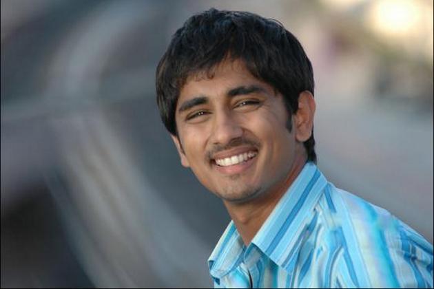 Siddharth Apologise to Electronic Media