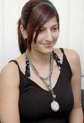 Shruthi Haasan is Miffed With Sonali Sinha