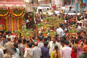 Information about hindu festival bonalu. bonalu news, bonalu festival celebrations, bonalu festival 2013.